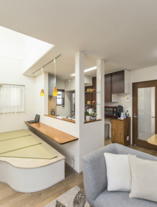 畳コーナーのある家