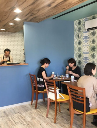 カフェ「cafe CREA」